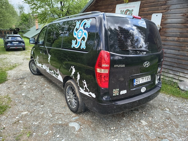 HYUNDAI H-1 2012 — imagine 10
