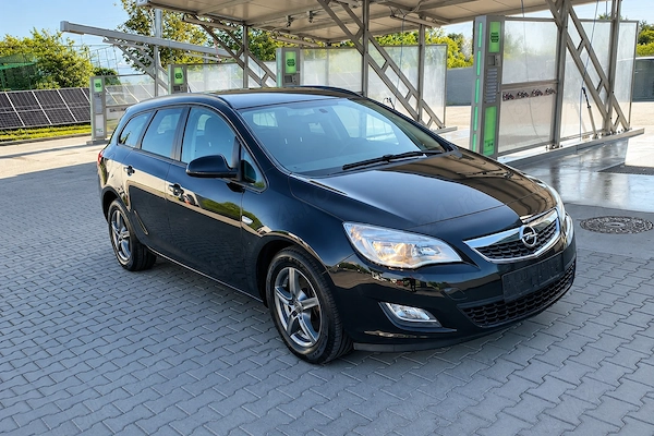 OPEL Astra 2011 — imagine 2