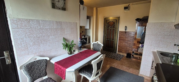 Apartament 2 camere decomandat, 55 MP, Str. Decebal, Unirii — fotografia 3
