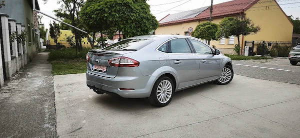FORD Mondeo 2015 — imagine 3