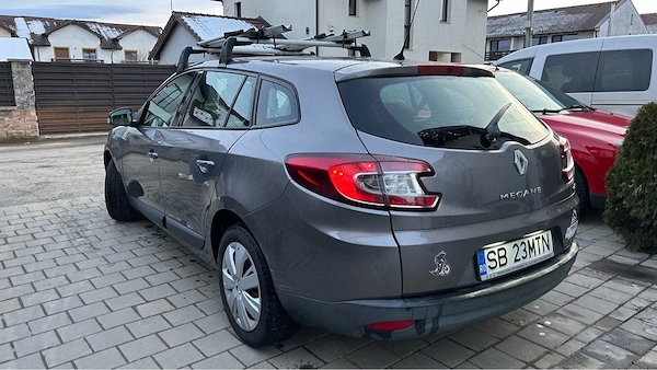 RENAULT Megane 2011 — imagine 3