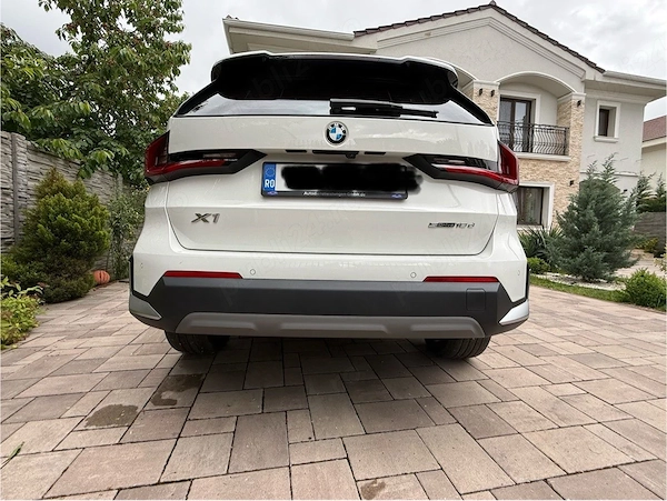 BMW X Series (Generic) 2023 — imagine 3