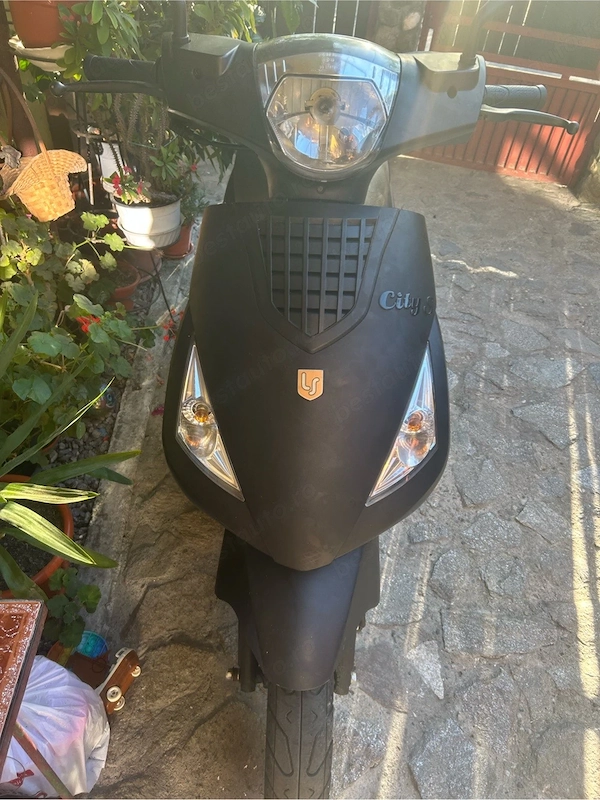 scuter 50cc