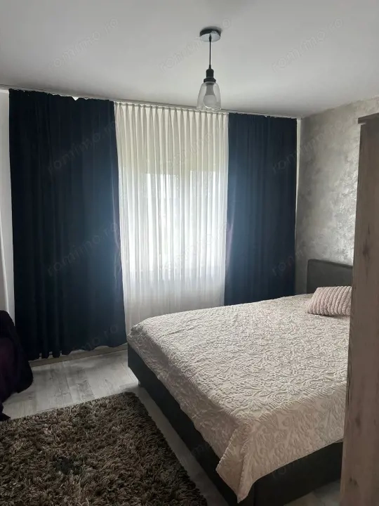 Apartament 3 camere, decomandat, 76 mp, zona 1 Mai — fotografia 3