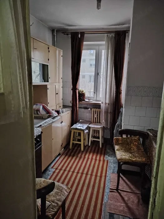 Apartament 3 camere izolare caramida in Dr Tr. Severin — fotografia 3