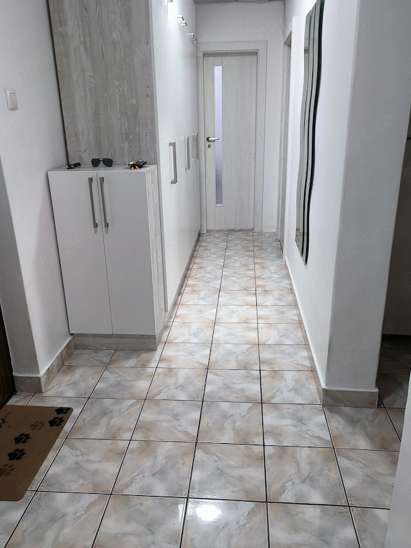 Apartament 2 camere , decomandat , etaj 2 , km 0 ( cu loc parcare ) — fotografia 3