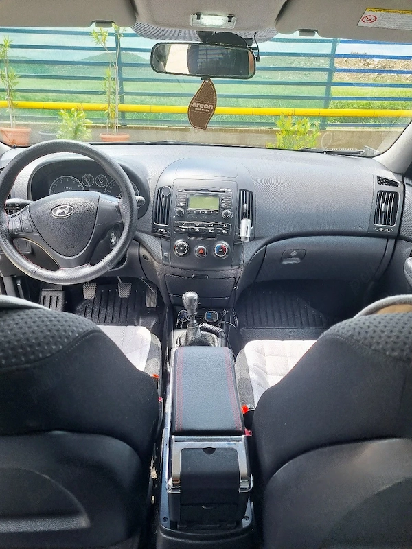 HYUNDAI i30 2010 — imagine 5
