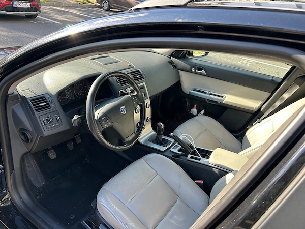 VOLVO V50 2009 — imagine 3