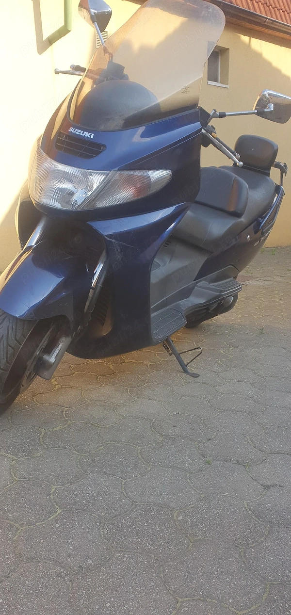 suzuki Burgman 400