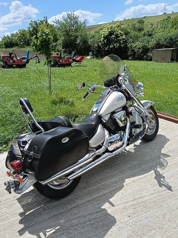 Suzuki VL 1500