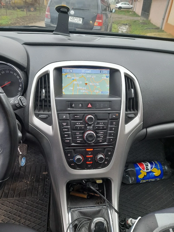 OPEL Astra 2013 — imagine 8