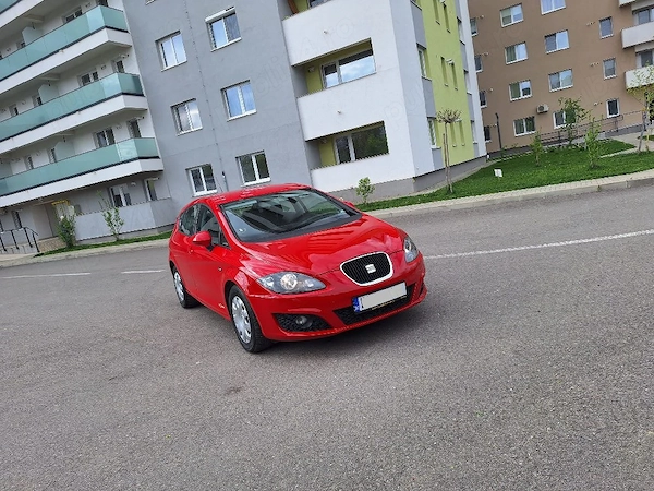 SEAT Leon 2013 — imagine 3