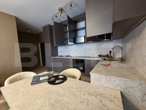 Apartament modern, finisaje premium, garaj, zona Eroilor — fotografia 3