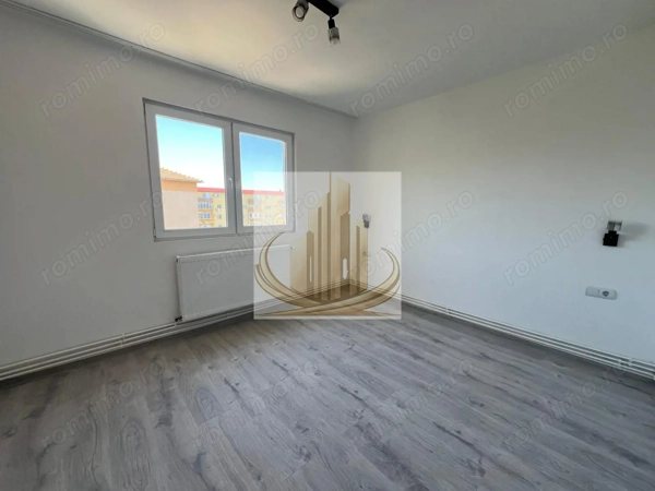 Ap 2 cam| Renovat integral | Etaj Intermediar | Shopping City | Turist — fotografia 2