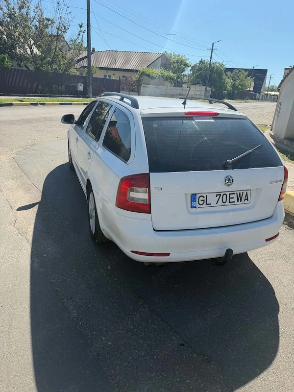 SKODA Octavia 2011 — imagine 5