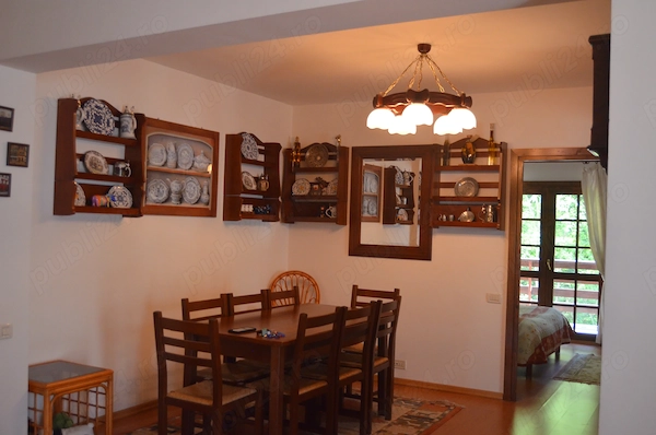 Apartament cu 4 camere, decomandat, de vanzare in Predeal — fotografia 1