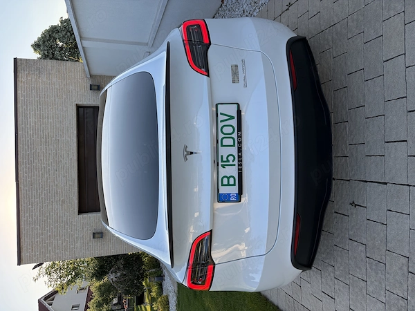 TESLA Model Y 2023 — imagine 4