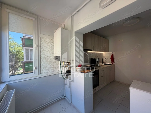 Apartament cu 3 camere, garaj, de vanzare, zona Plavat I I,Timisoara — fotografia 3