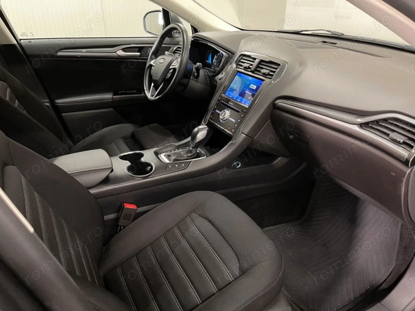 FORD Mondeo 2022 — imagine 10