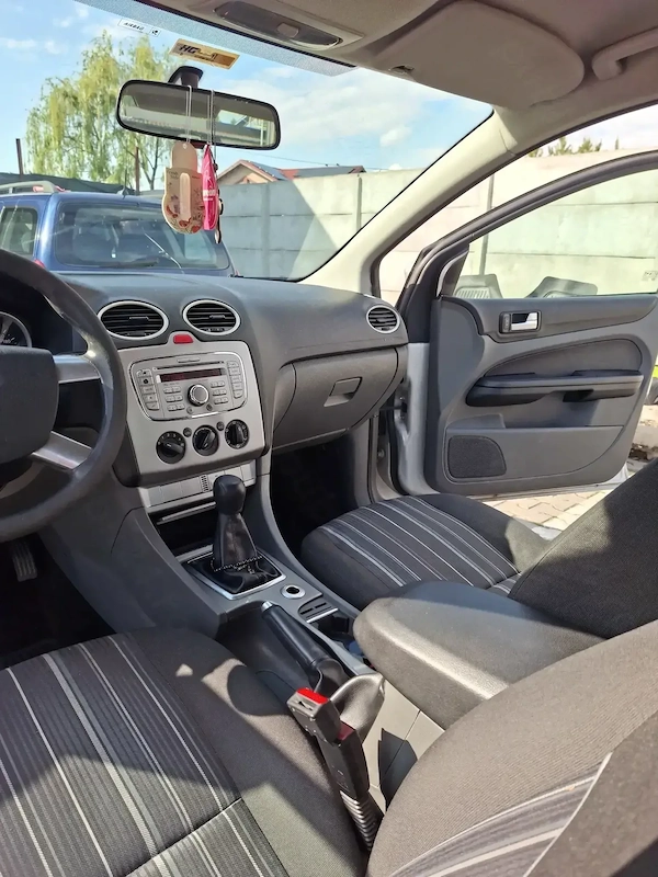 FORD Focus 2008 — imagine 5
