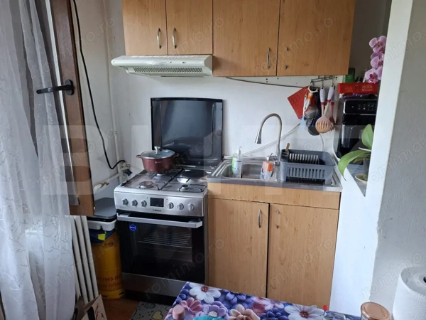Cameră cămin, 21 mp, baie proprie, bucatarie, zona Pacurari — fotografia 3