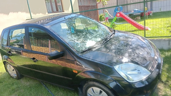 FORD Fiesta 2004 — imagine 2