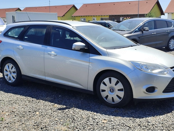 FORD Focus 2011 — imagine 2