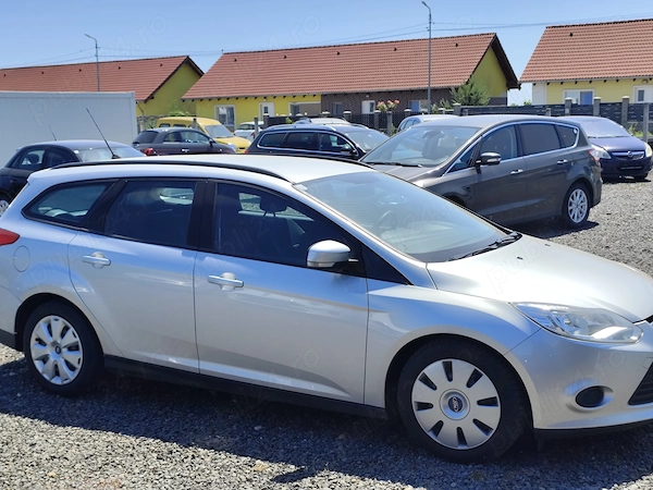 FORD Focus 2011 — imagine 3