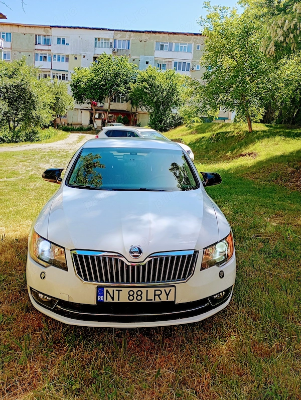 SKODA Superb 2014 — imagine 2