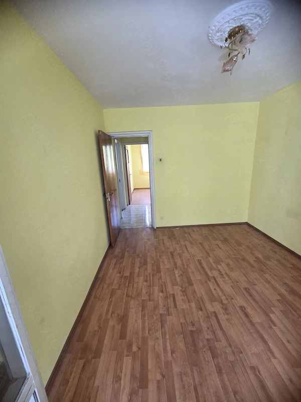 Vand apartament 3 camere București — fotografia 3