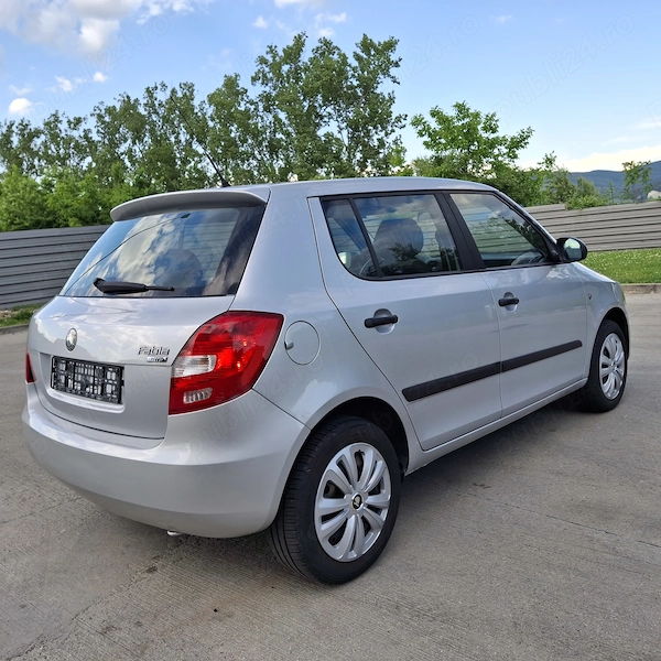 SKODA Fabia 2010 — imagine 3