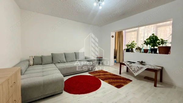 Apartament cu 3 camere, curte si boxa de vanzare, Zona Simion Barnutiu — fotografia 1