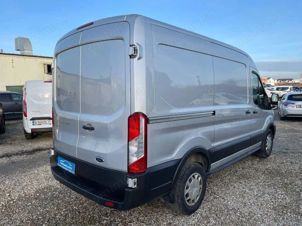 FORD Transit 2021 — imagine 3