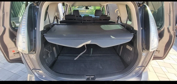 MAZDA 5 2010 — imagine 2