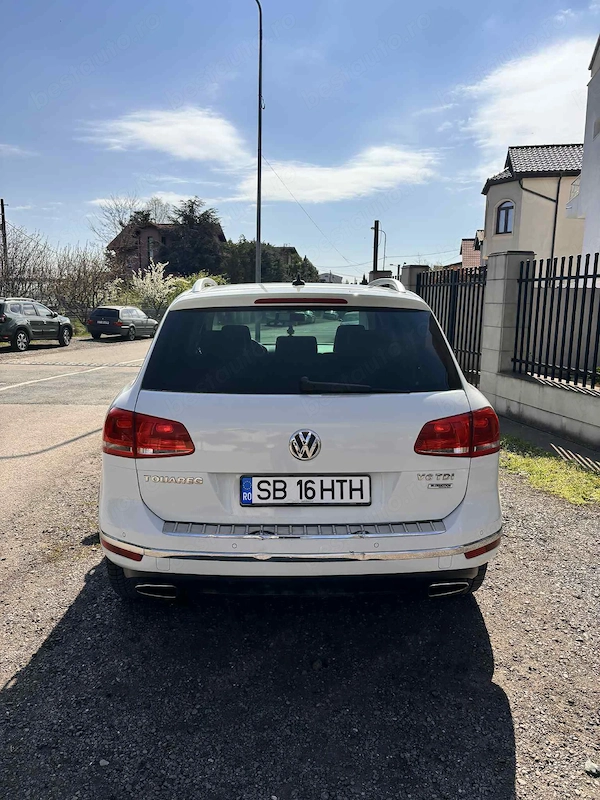 VOLKSWAGEN Touareg 2015 — imagine 4