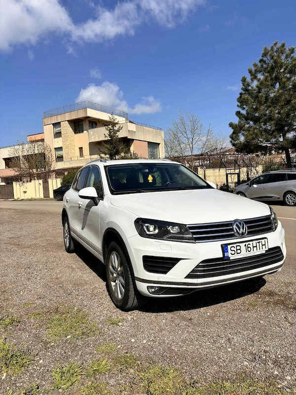 VOLKSWAGEN Touareg 2015 — imagine 3