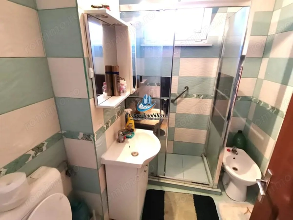 Apartament 2 camere, etaj 3, zona ultracentrala, Piatra Neamt — fotografia 3