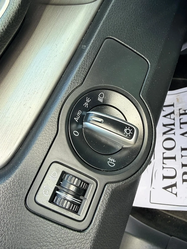VOLKSWAGEN Passat 2011 — imagine 12