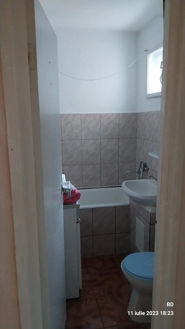 Închiriem apartament 2 camere Str. Cocorilor Piața UTA - Potrivit studenți medicină — fotografia 3