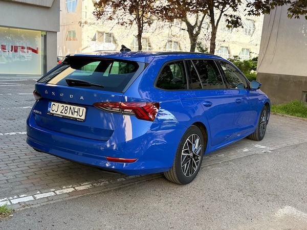 SKODA Octavia 2021 — imagine 3