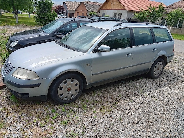 VOLKSWAGEN Passat 2003 — imagine 2