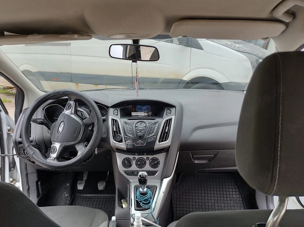 FORD Focus 2012 — imagine 8