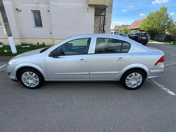 OPEL Astra 2008