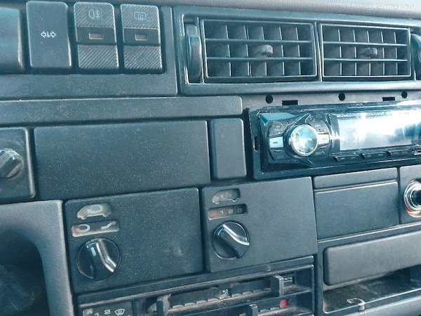 VOLKSWAGEN Multivan 1993 — imagine 4