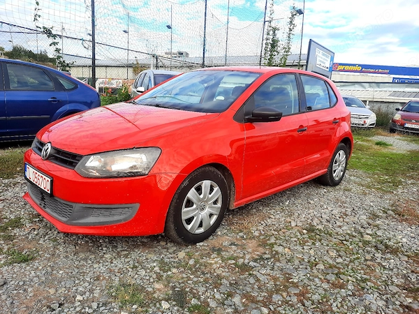 VOLKSWAGEN Polo 2010