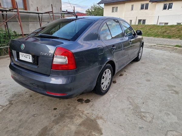 SKODA Octavia 2010 — imagine 6