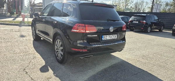 VOLKSWAGEN Touareg 2011 — imagine 2
