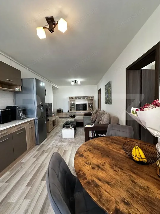 Apartament mobilat și utilat, etaj 1 – parcare, boxă la subsol, zonă Subcetate — fotografia 1