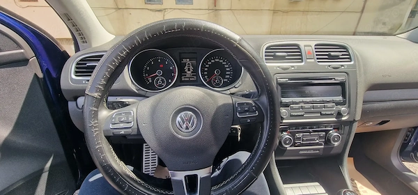VOLKSWAGEN Golf 2011 — imagine 4