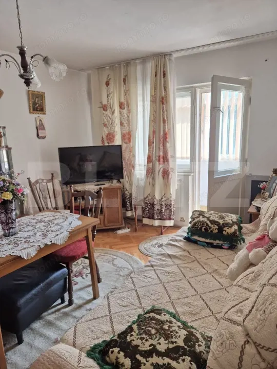 Apartament 2 camere Cu Garaj, 58 mp, Zona Micro 9 - Caraiman — fotografia 3